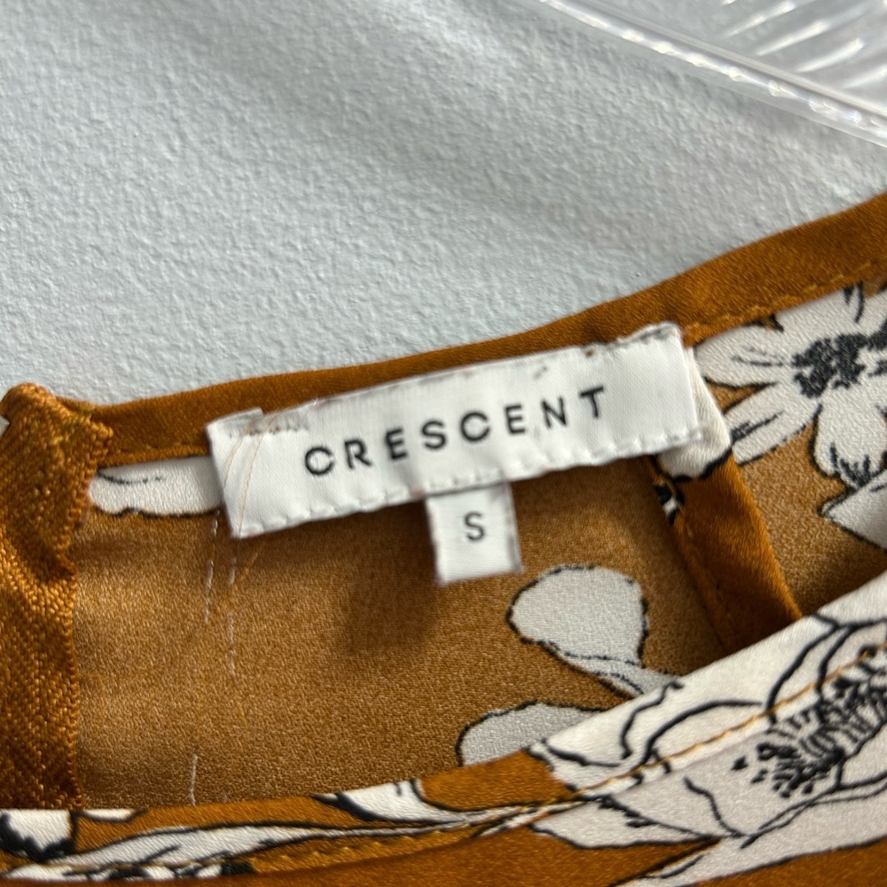 Crescent Mustard Floral Blouse - Picture 4 of 5